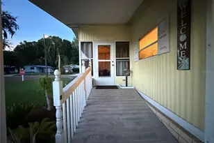 101 Cypress Rd, Wildwood, FL 34785 - Photo 20