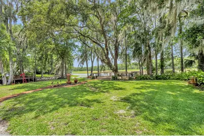 4885 Cr 307, Lake Panasoffkee, FL 33538 - Photo 48