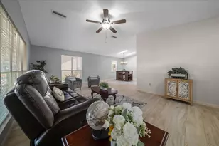 1133 Del Toro Dr, Lady Lake, FL 32159 - Photo 8