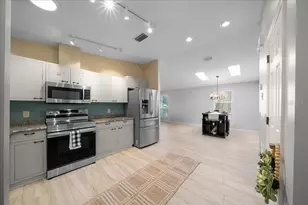 1133 Del Toro Dr, Lady Lake, FL 32159 - Photo 16