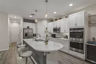 16742 Abbey Hill Ct, Clermont, FL 34711 - Photo 4
