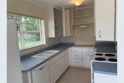 2301 E Warm Springs Avenue, Coleman, FL 33521 - Photo 12