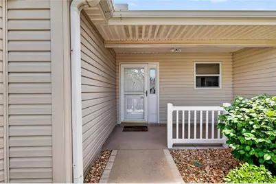 9192 SE 171st Drayton Place, The Villages, FL 32162 - Photo 2