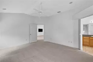 9192 SE 171st Drayton Pl, The Villages, FL 32162 - Photo 12