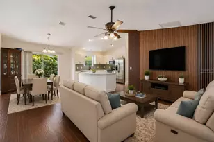 1575 Hollyberry Pl, The Villages, FL 32162 - Photo 8