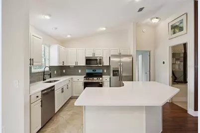1575 Hollyberry Place, The Villages, FL 32162 - Photo 20