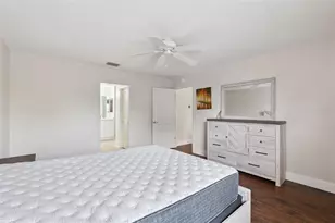 1575 Hollyberry Pl, The Villages, FL 32162 - Photo 24