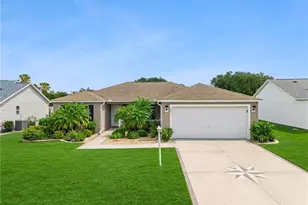 1575 Hollyberry Pl, The Villages, FL 32162 - Photo 2