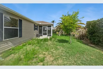 1575 Hollyberry Place, The Villages, FL 32162 - Photo 38
