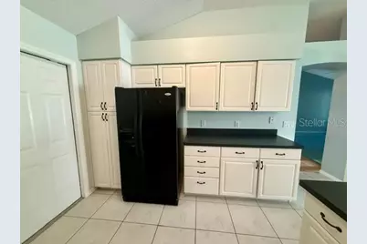 724 Vista Place, Lady Lake, FL 32159 - Photo 4