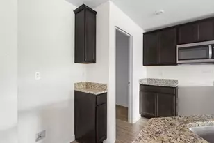 1730 Wynford Cir, Tavares, FL 32778 - Photo 10