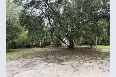 110 N Volusia Avenue, Pierson, FL 32180 - Photo 32