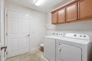 1328 Mockingbird Ln, The Villages, FL 32163 - Photo 32