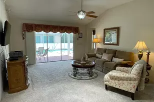 641 Stratford Ln, The Villages, FL 32162 - Photo 8