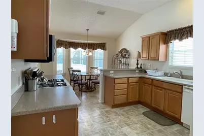 641 Stratford Lane, The Villages, FL 32162 - Photo 2