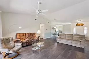5081 El Destino Dr, Leesburg, FL 34748 - Photo 8