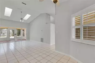 701 Glen Oaks Dr, Leesburg, FL 34748 - Photo 8