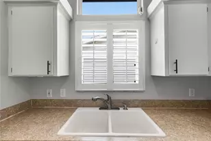 701 Glen Oaks Dr, Leesburg, FL 34748 - Photo 14