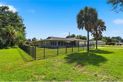 1381 Cr 446A, Lake Panasoffkee, FL 33538 - Photo 4