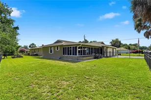 1381 Cr 446A, Lake Panasoffkee, FL 33538 - Photo 8