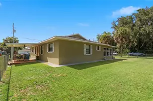 1381 Cr 446A, Lake Panasoffkee, FL 33538 - Photo 10