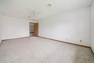 261 SE 61st Ct, Ocala, FL 34472 - Photo 12