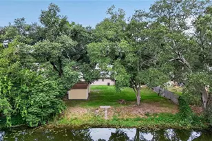 27638 Lisa Dr, Tavares, FL 32778 - Photo 46