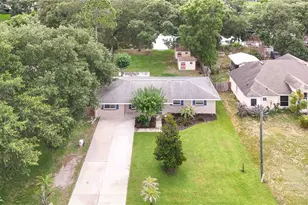 27638 Lisa Dr, Tavares, FL 32778 - Photo 40
