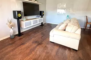 1100 Martinique Dr, Winter Haven, FL 33884 - Photo 2