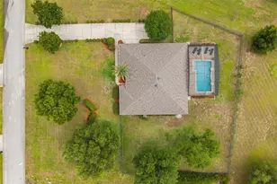 24023 Weldon Dr, Eustis, FL 32736 - Photo 46