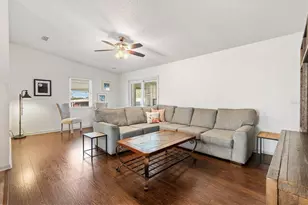 1534 Hillcrest Dr, The Villages, FL 32159 - Photo 10