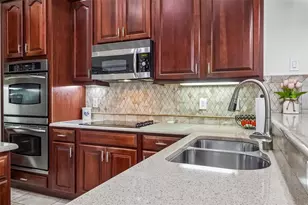 115 W Blue Water Edge Dr, Eustis, FL 32736 - Photo 14