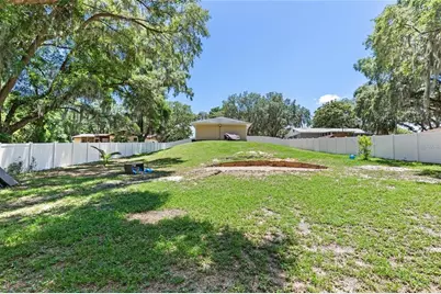 206 E Catawba, Fruitland Park, FL 34731 - Photo 2
