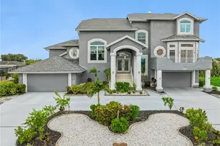 807 Chipaway Dr, Apollo Beach, FL 33572 - Photo 2