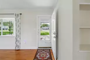 1426 Crestview Dr, Mount Dora, FL 32757 - Photo 2