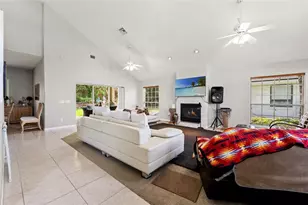12932 Lakeshore Dr, Clermont, FL 34711 - Photo 8