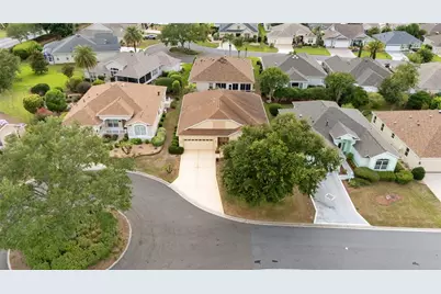 1570 Gifford Court, The Villages, FL 32162 - Photo 2