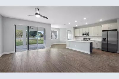 577 Dowling Circle, Lady Lake, FL 32159 - Photo 4
