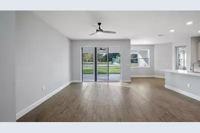 577 Dowling Circle, Lady Lake, FL 32159 - Photo 12