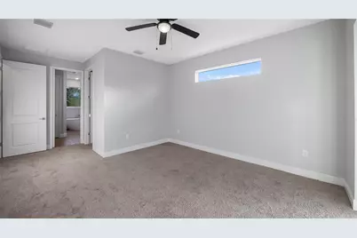 577 Dowling Circle, Lady Lake, FL 32159 - Photo 8