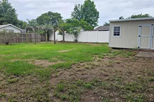 314 Woodland Dr, Eustis, FL 32726 - Photo 26
