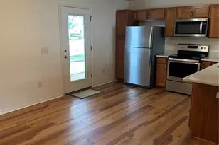 716 Truman Ave, Lady Lake, FL 32159 - Photo 6