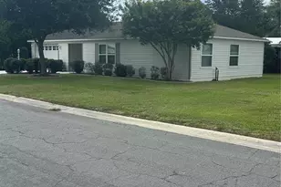 716 Truman Ave, Lady Lake, FL 32159 - Photo 2