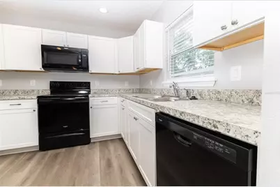 306 E Georgia Avenue, Bushnell, FL 33513 - Photo 10
