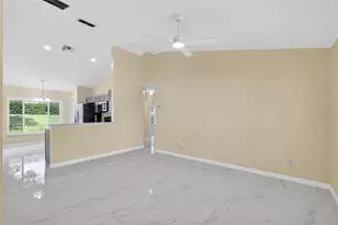 2717 Savannah Dr, Leesburg, FL 34748 - Photo 4