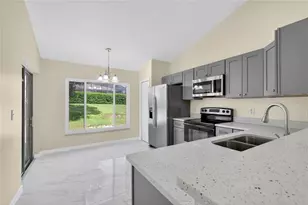 2717 Savannah Dr, Leesburg, FL 34748 - Photo 6