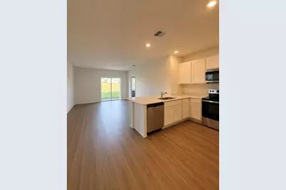 4229 Evernia Rd, Tavares, FL 32778 - Photo 4