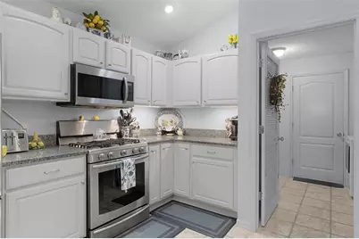 16840 SE 85th Sapelo Court, The Villages, FL 32162 - Photo 12