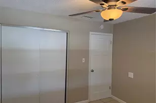 824 S Lone Oak Dr, Leesburg, FL 34748 - Photo 14