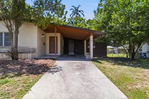 461 Sheldon Pl, Clermont, FL 34711 - Photo 4